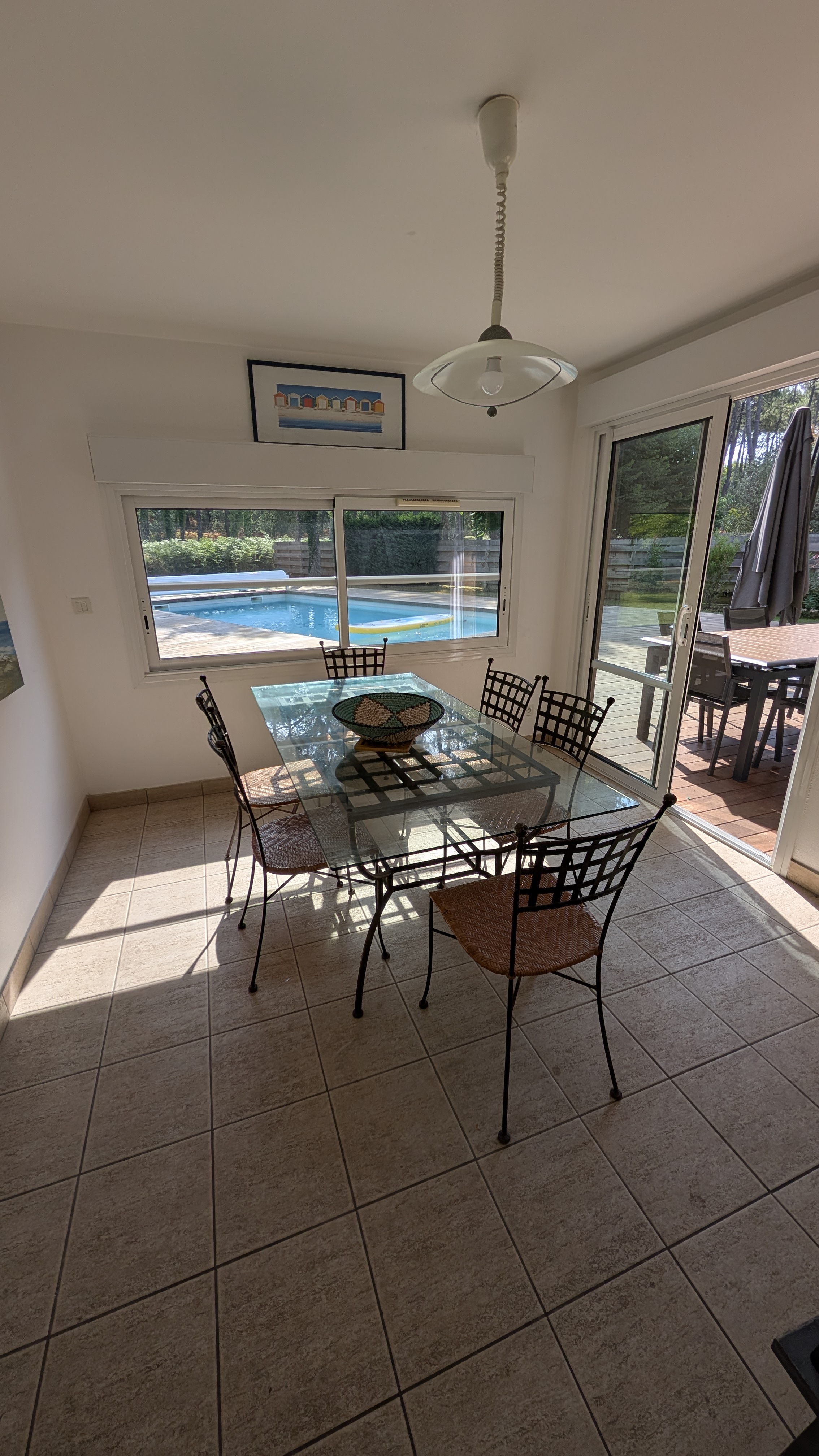 Salle à manger de la villa
